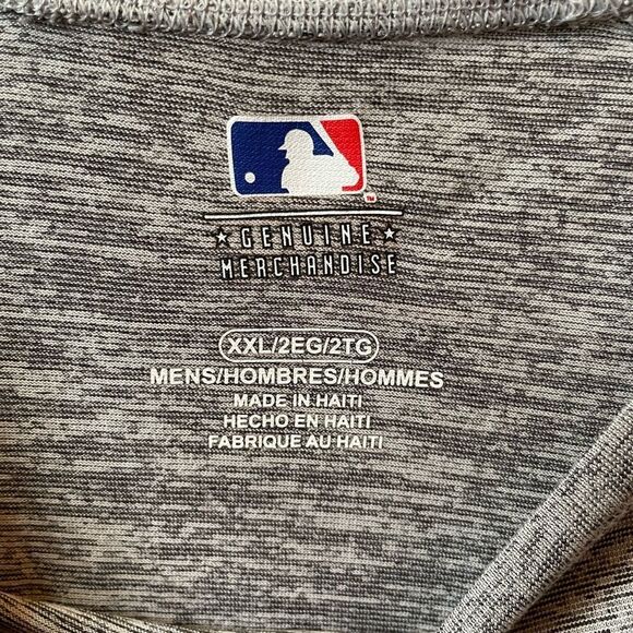 Phillies Gray T-Shirt Genuine MLB Merchandise XXL - Picture 3 of 4
